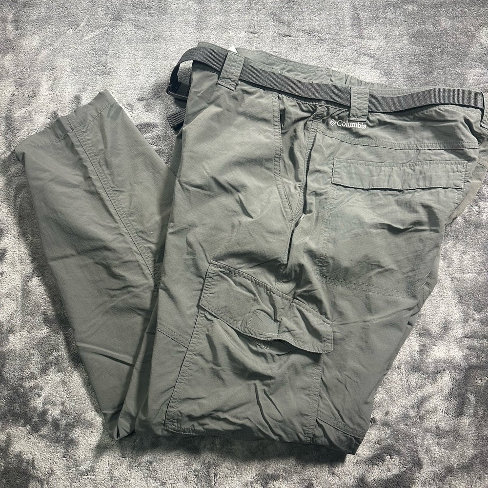 Columbia Omnishade Lightweight‎ Men's Khaki Pants Size 44x32 Belted Pockets